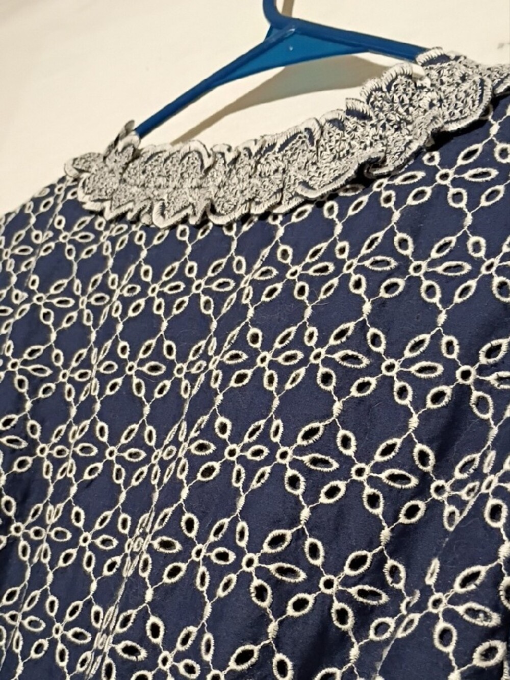 Express Navy Cotton Wrap Midi Dress with White Lace Trim, Sz 4, NWOT - Picture 13 of 16